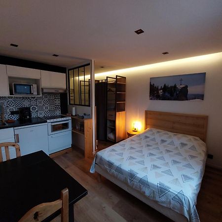Studio Chambery Luaran gambar